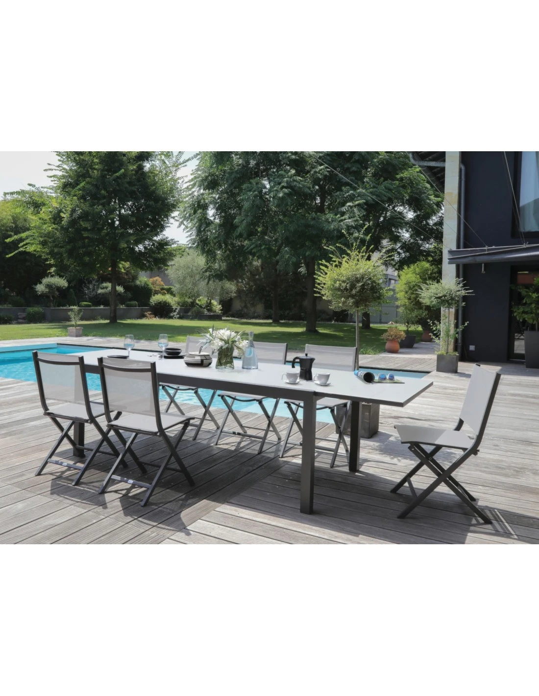Table De Jardin Elise Extensible - 8 à 12 Places - Aluminium Et Verre - Graphite / Perle 3 Table De Jardin Elise Extensible - 8 à 12 Places - Aluminium Et Verre - Graphite / Perle - Image 3